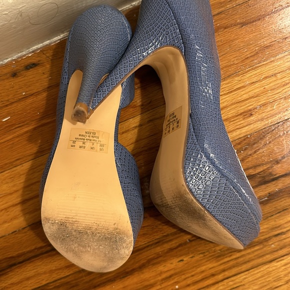 FERGALICIOUS PUMPS - Picture 4 of 4